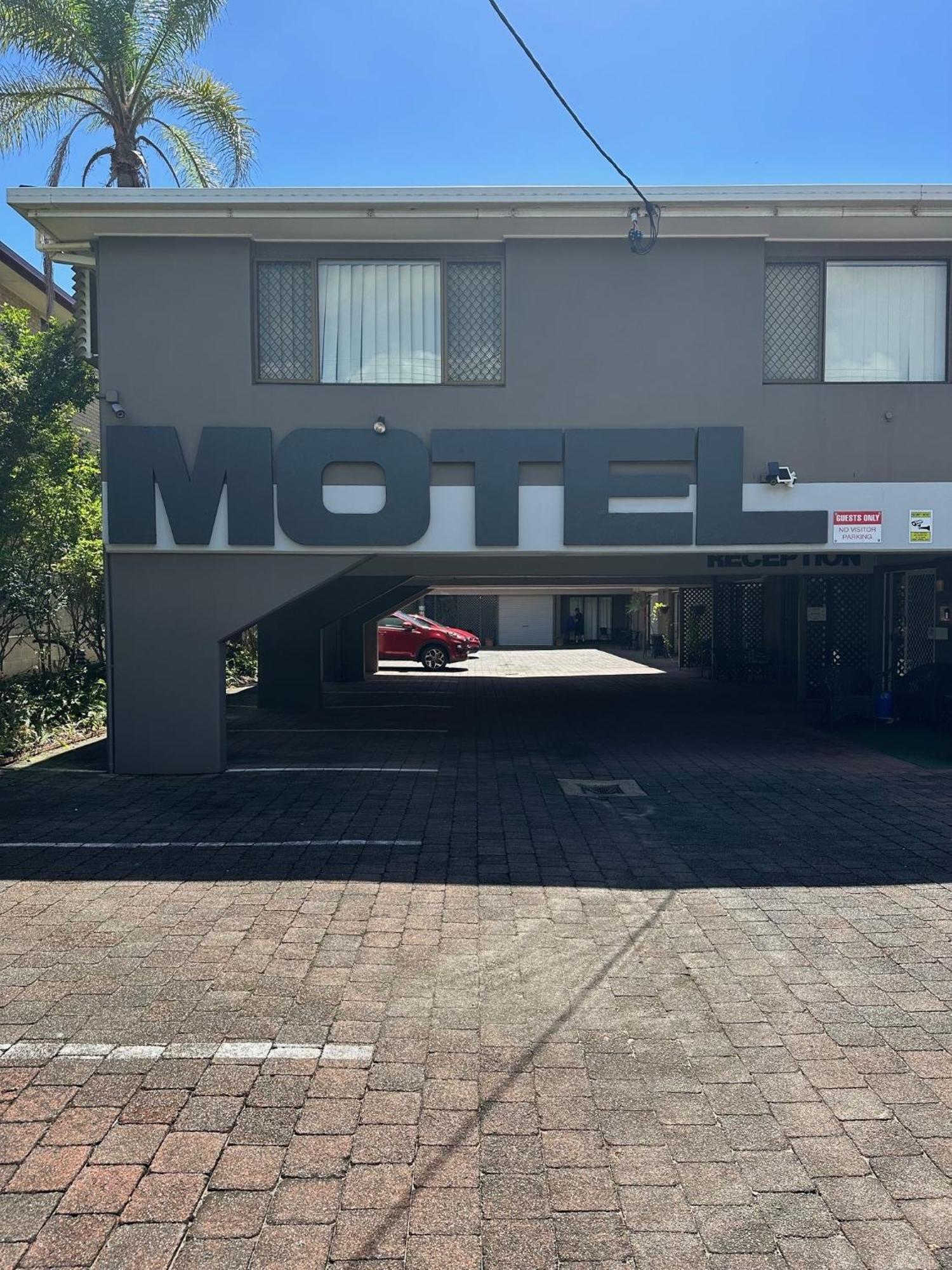 Gold Coast Airport Motel - Only 300 Meters To Airport Terminal Экстерьер фото